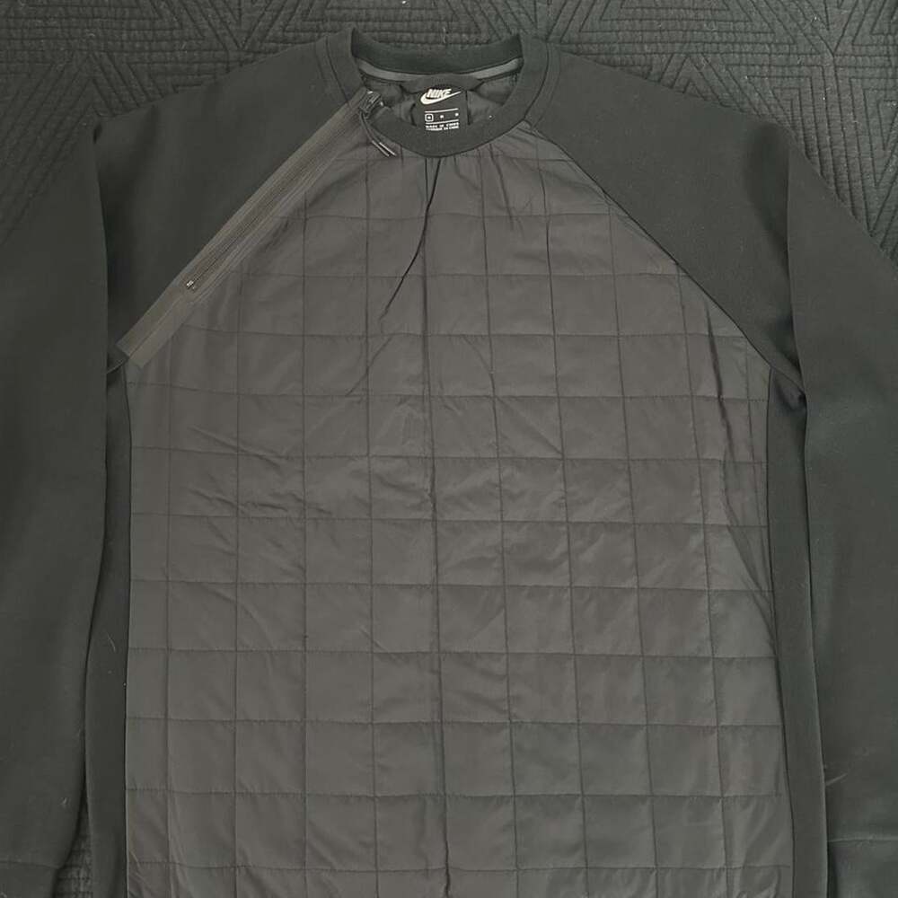 Nike Men's Black Sweatshirt